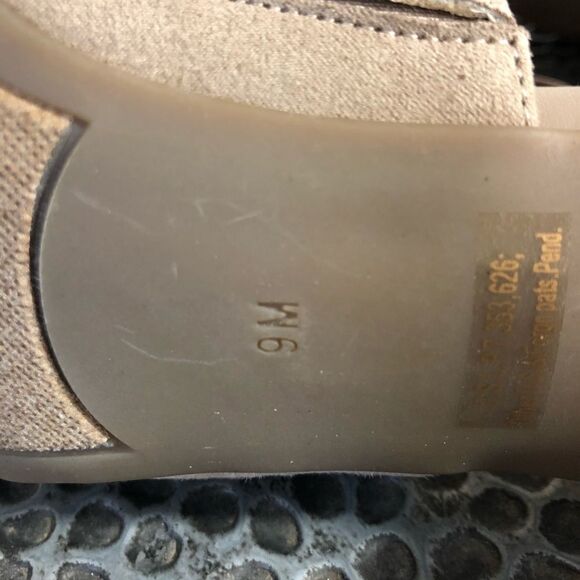 {MARC FISHER} - BEIGE FAUX SUEDE LACE UP HEELS - SIZE 9 - S4 - Picture 9 of 11